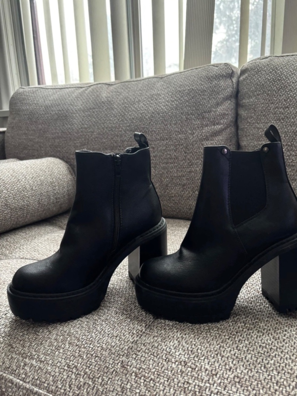 Bata platform bootie - Picture 2 of 2